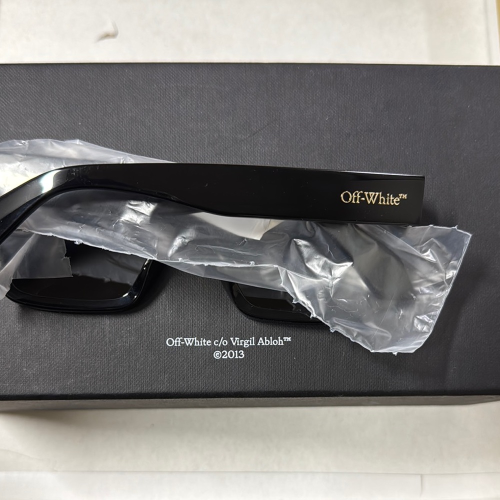 Off-White Black Rectangular Sunglasses - image 3